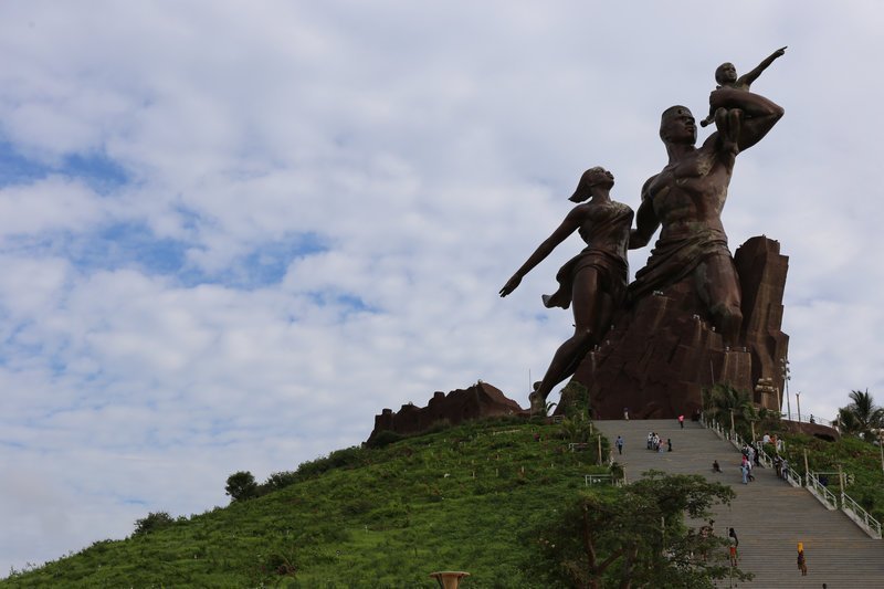African Renaissance Monument_iefimerida.jpg