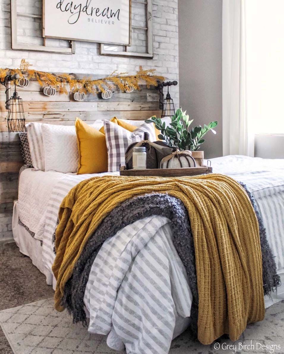 33 Fantastic Ideas To Cozy Your Home With Farmhouse Fall Decor