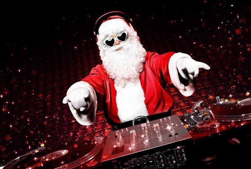 Bg Dj Santa 1024x691