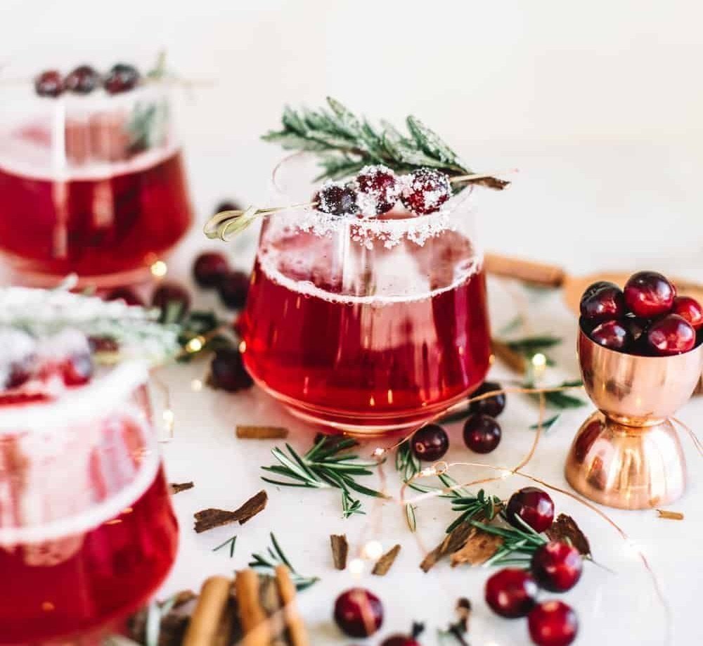 Mrs Claus Cranberry Whiskey Cocktail (1)