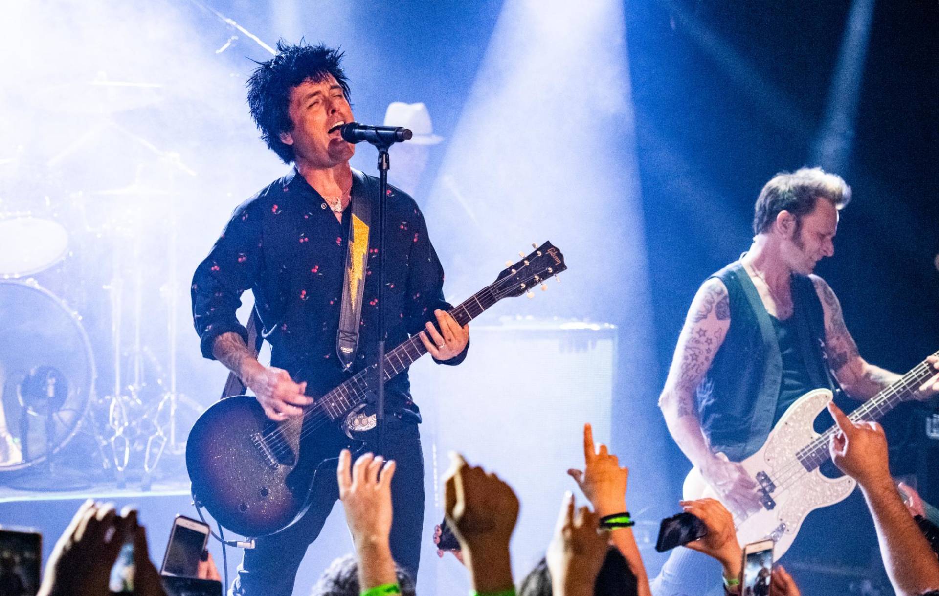 Greenday 2000x1270 1
