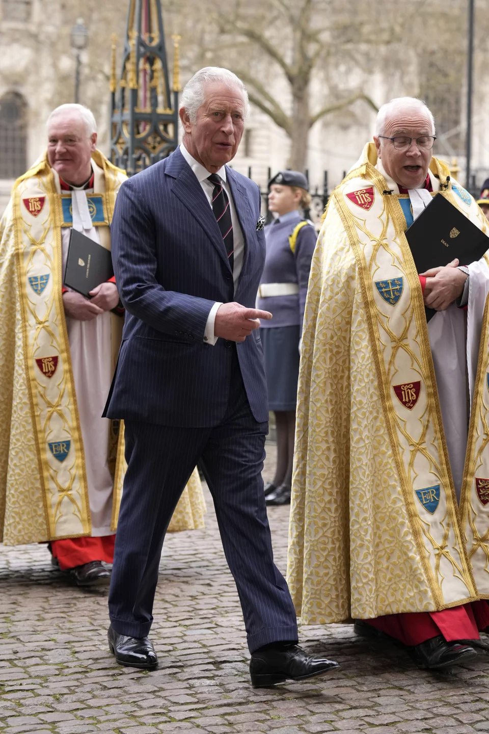 Mnimosino Filippou Prigkipa Karolos.jpg