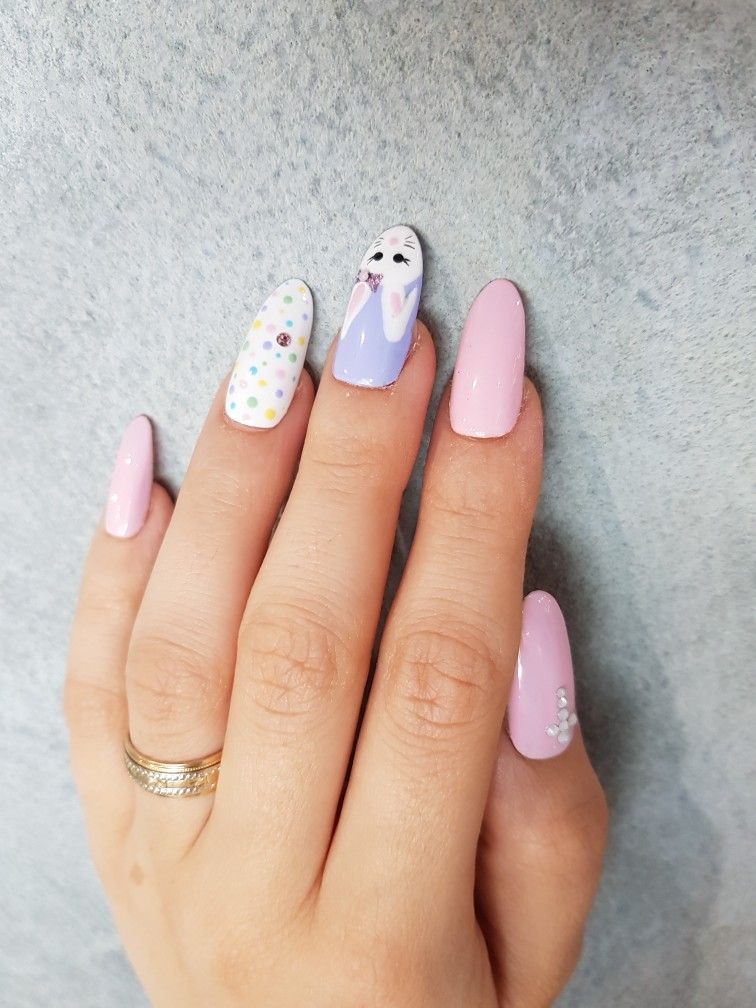 Easter Nails 3