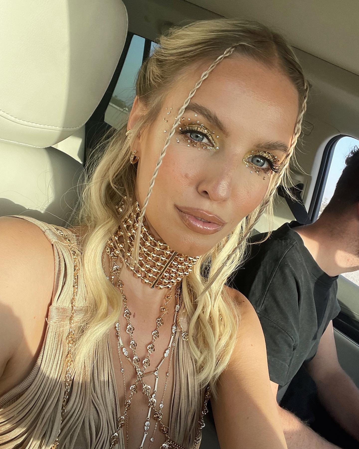 Leoniehanne 278592331 3260345254288676 1364306029457042215 N