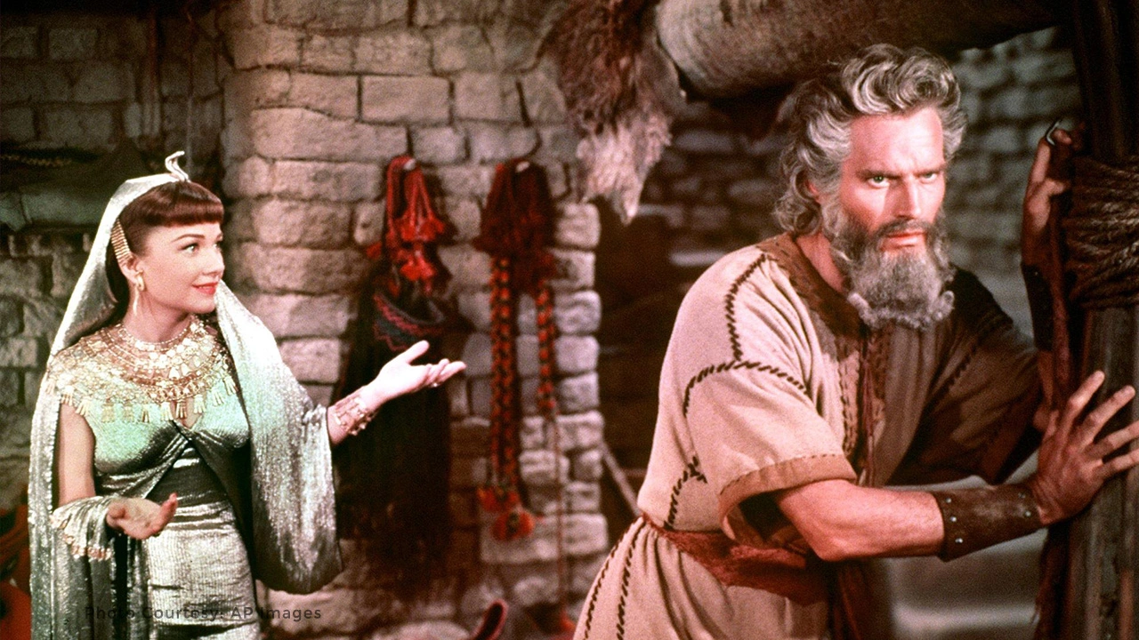 Ten Commandments Feature