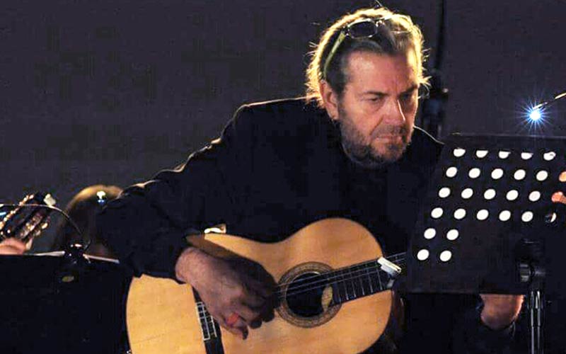 Dimitris Papaggelides