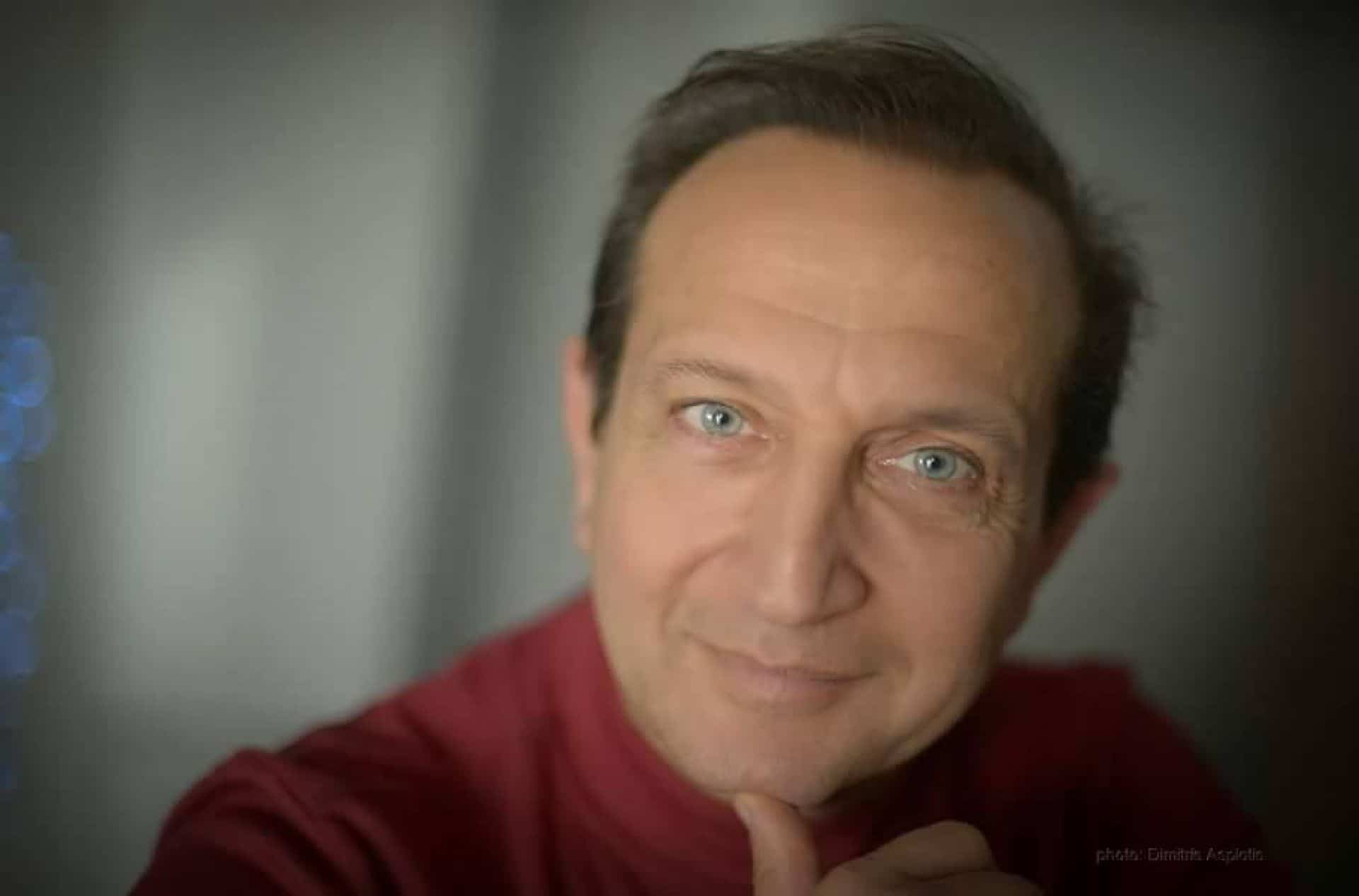 Spyros