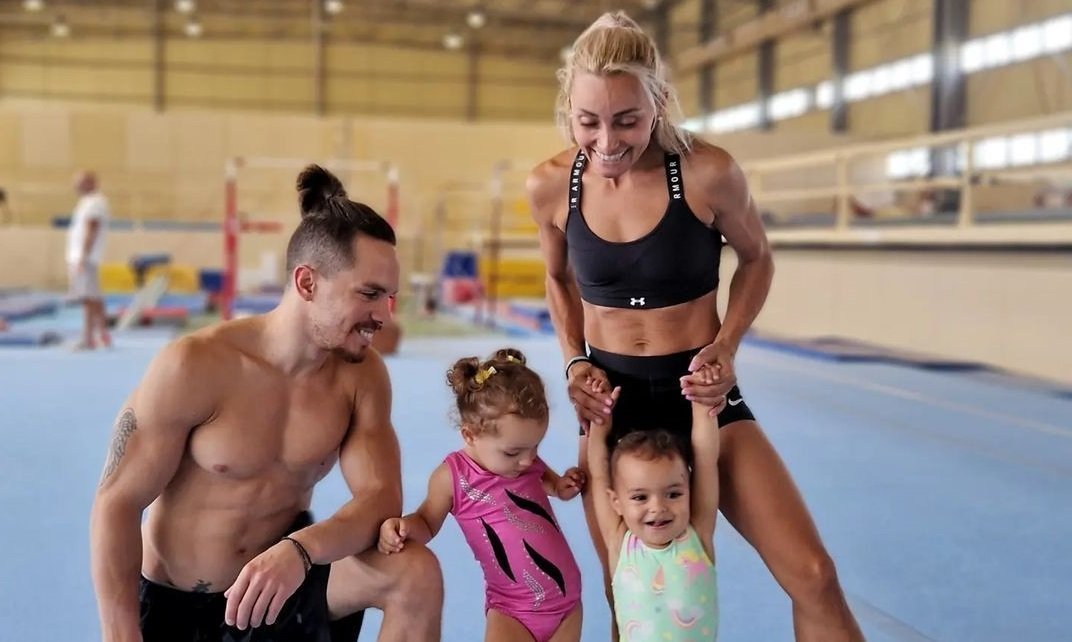 Petrounias