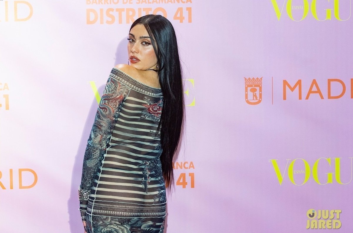 Lourdes Leon Sheer Dress Fashion Night 16