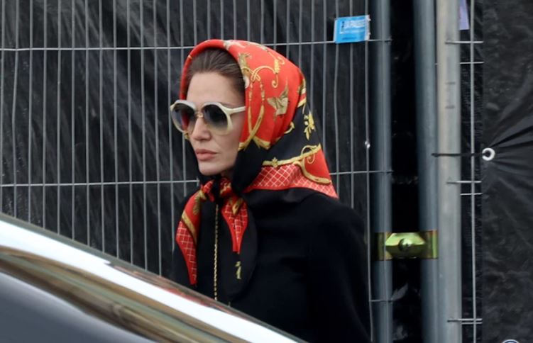 Jolie