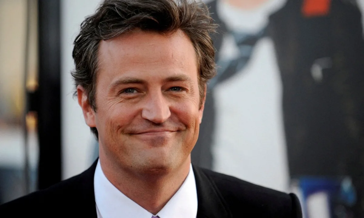 Fb312d12 Matthew Perry 4