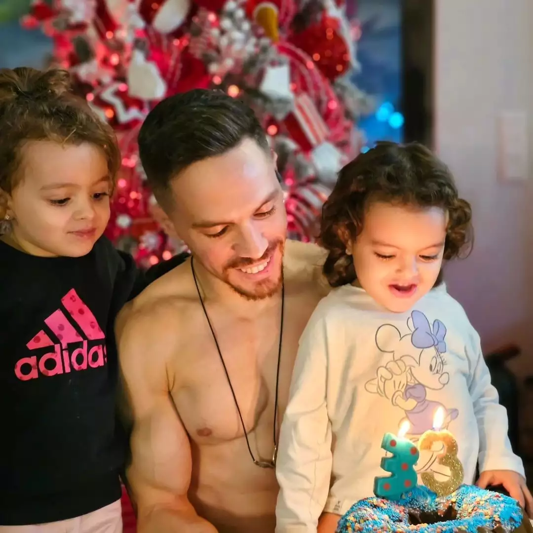 Petrounias Genethlia 1