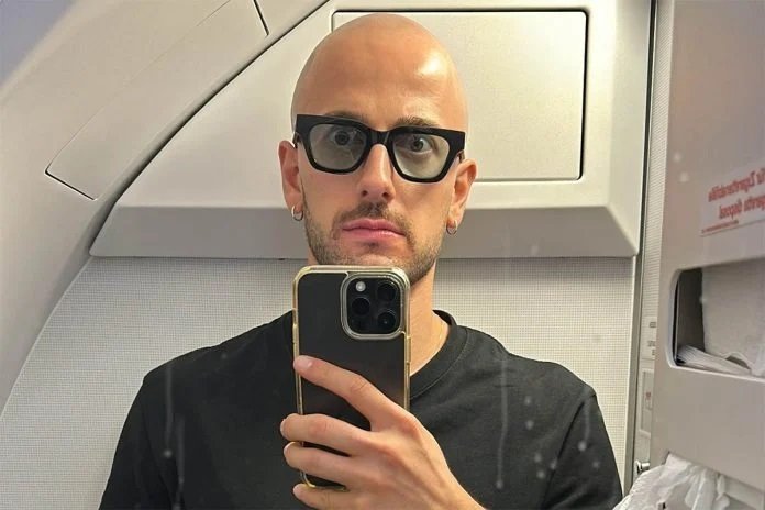 Nikospeletiepoweroflovee