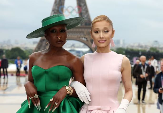 Olympiakoi Agwnes Emfaniseis Agapimenwn Celebrities