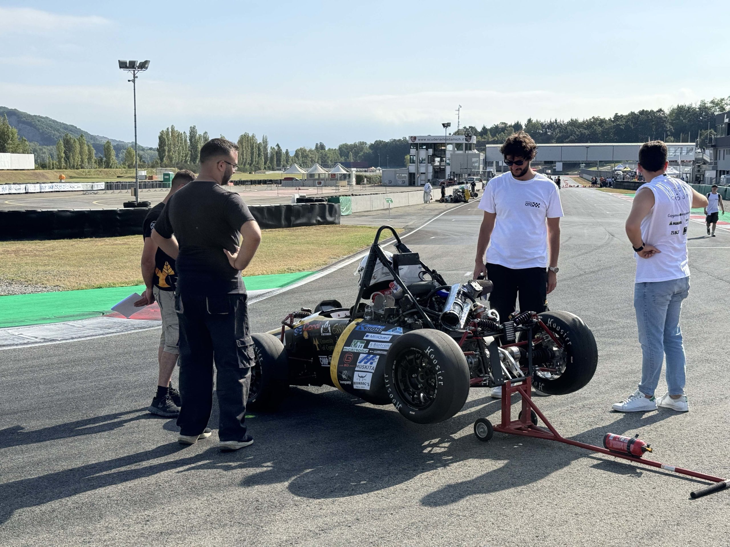 Coral Cyprus Formula Racing Ucy 012