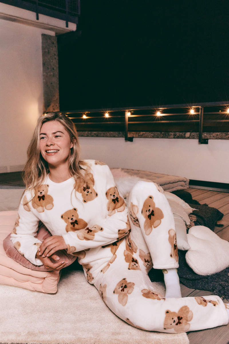 22 08 2024 Tezenis Focus Pyjamas Paolo Steve0623 Tez Ita Print Posters 70x110 R3