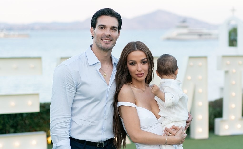 Eleni Foureira Almperto Mpotia