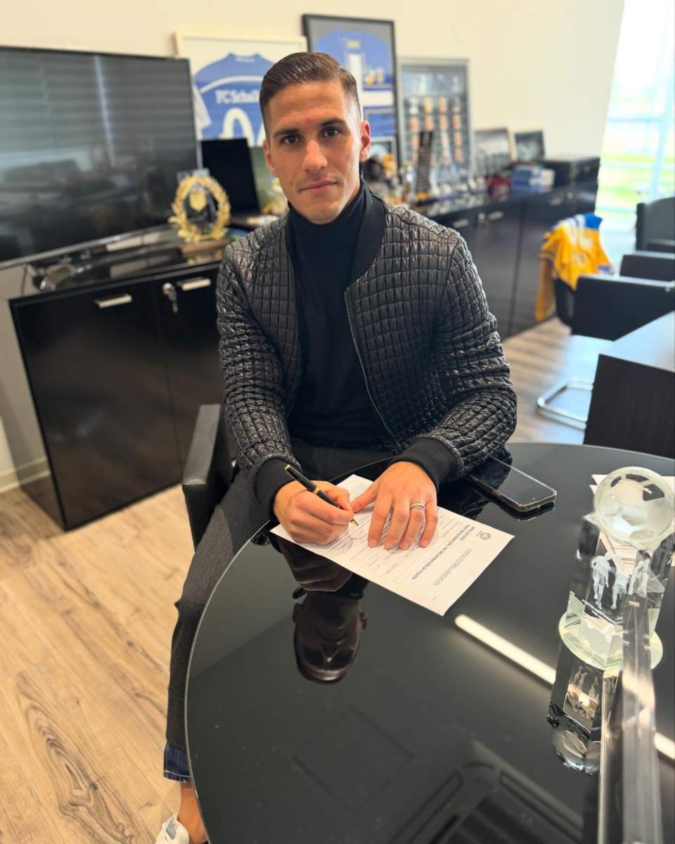 Apoelfcofficial 1736333303 3540942853447404048 473406678