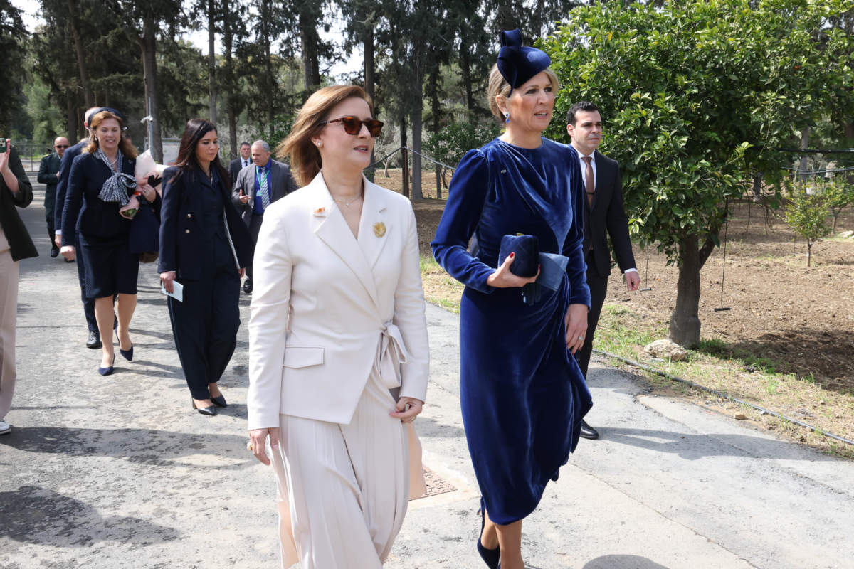 Πρώτη Κυρία ‒ Βασίλισσα της Ολλανδ
