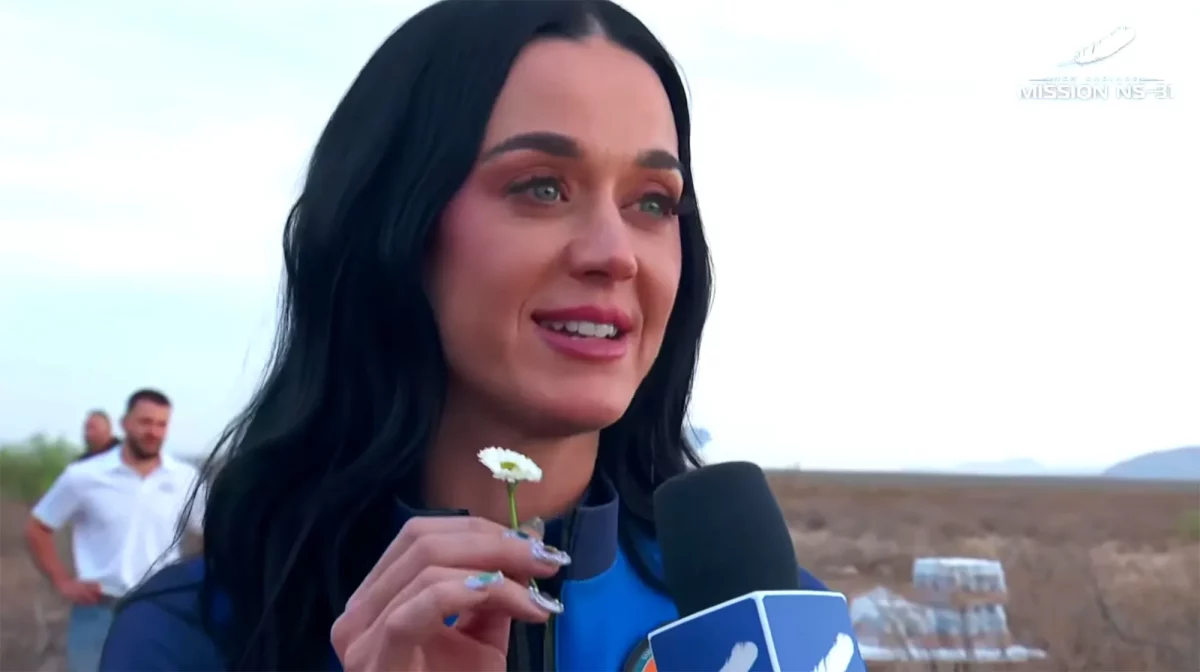 Katy Perry All Women Spaceflight Makes History 006.jpg