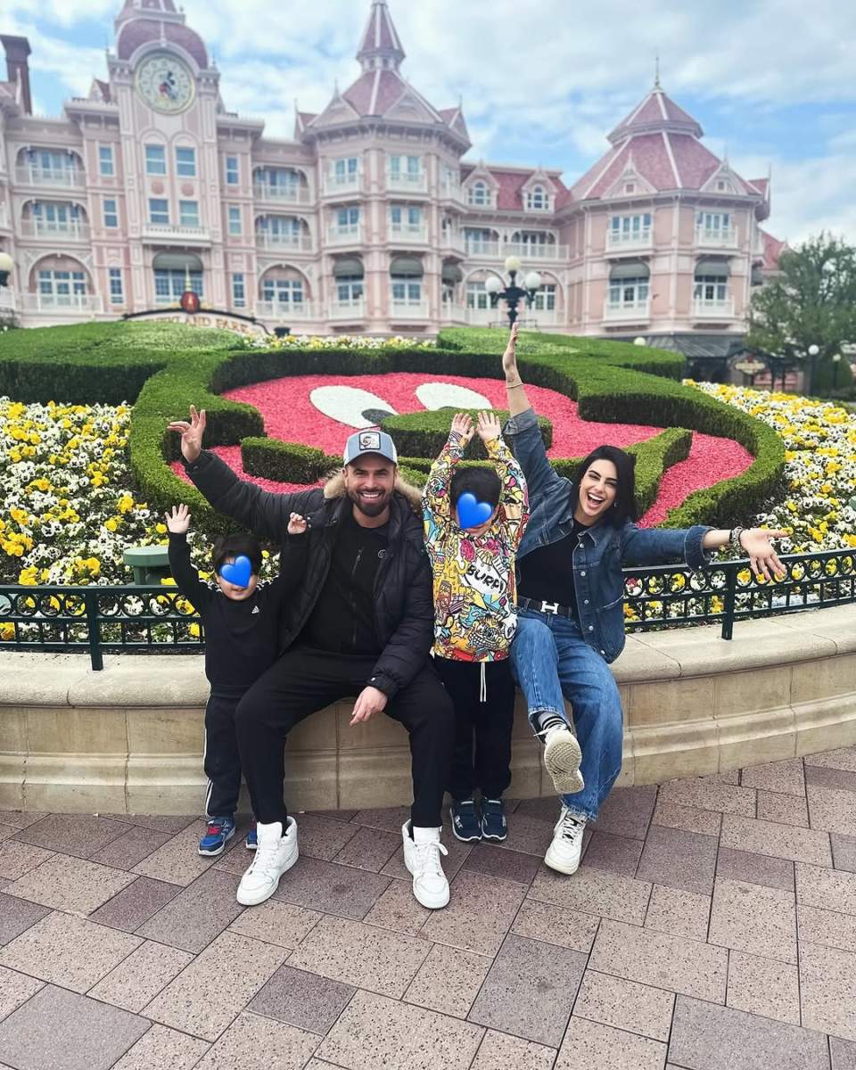 Το ταξίδι μας στην @disneylandparis στο Παρίσι ήταν κάτι παραπάνω από μια απλή οικογενειακή εκδρομή — ήταν ένα κομμάτι μαγείας που ζήσαμε