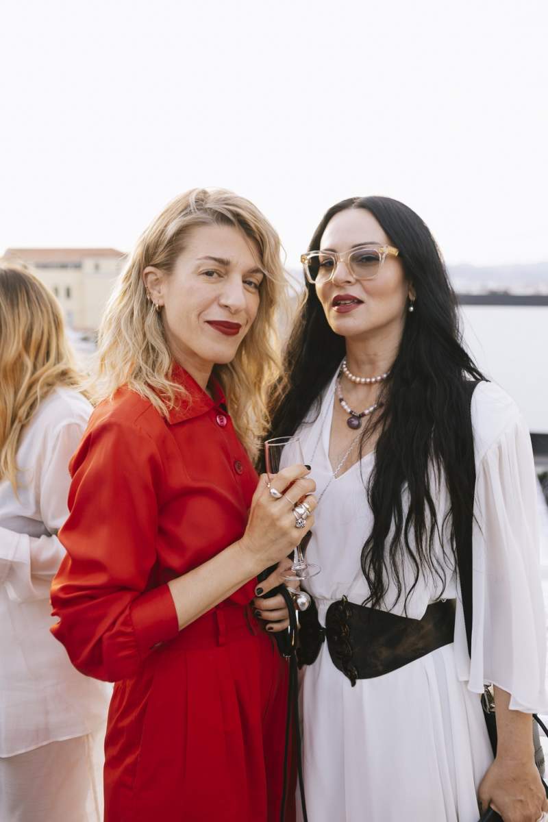 ΒΙΝΑ ΝΕΟΦΩΤΙΣΤΟΥ ΖΕΝΕΒΙΕΒ ΜΑΖΑΡΙ
