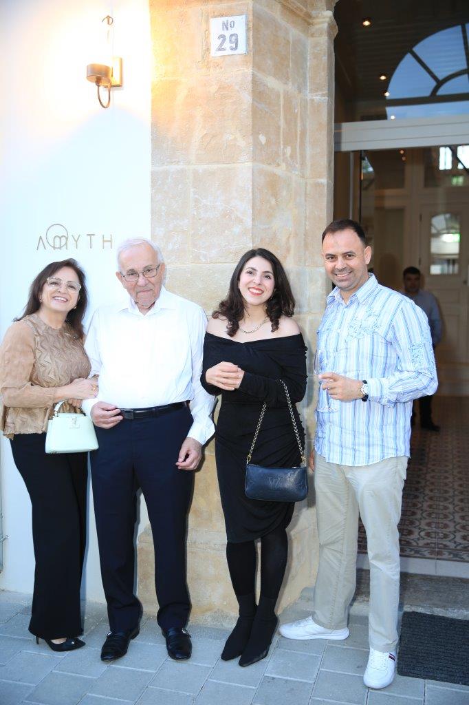 Χριστίνα, Νικόλας, Νικολέττα Κυβερνήτη Γιώργος Παστρικός 4299
