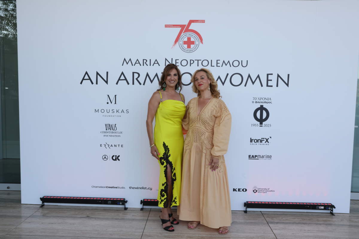 ΑΝΘΗ ΘΕΟΧΑΡΟΥΣ, ΔΑΦΝΗ ΚΟΛΟΤΑ