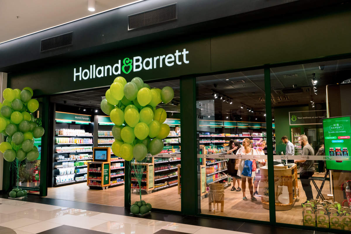 Holland & Barrett Re Opening Metropolis Mall 03.07 (4)