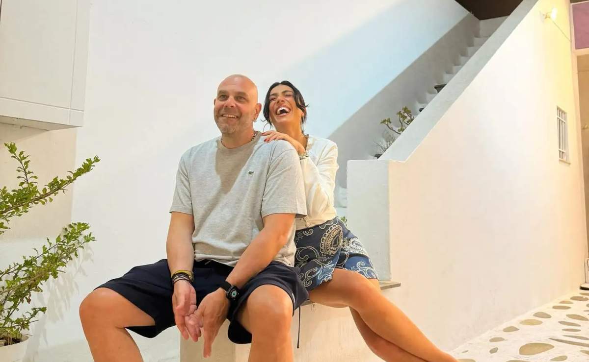 Ivi Adamou Michalis Kouinelis