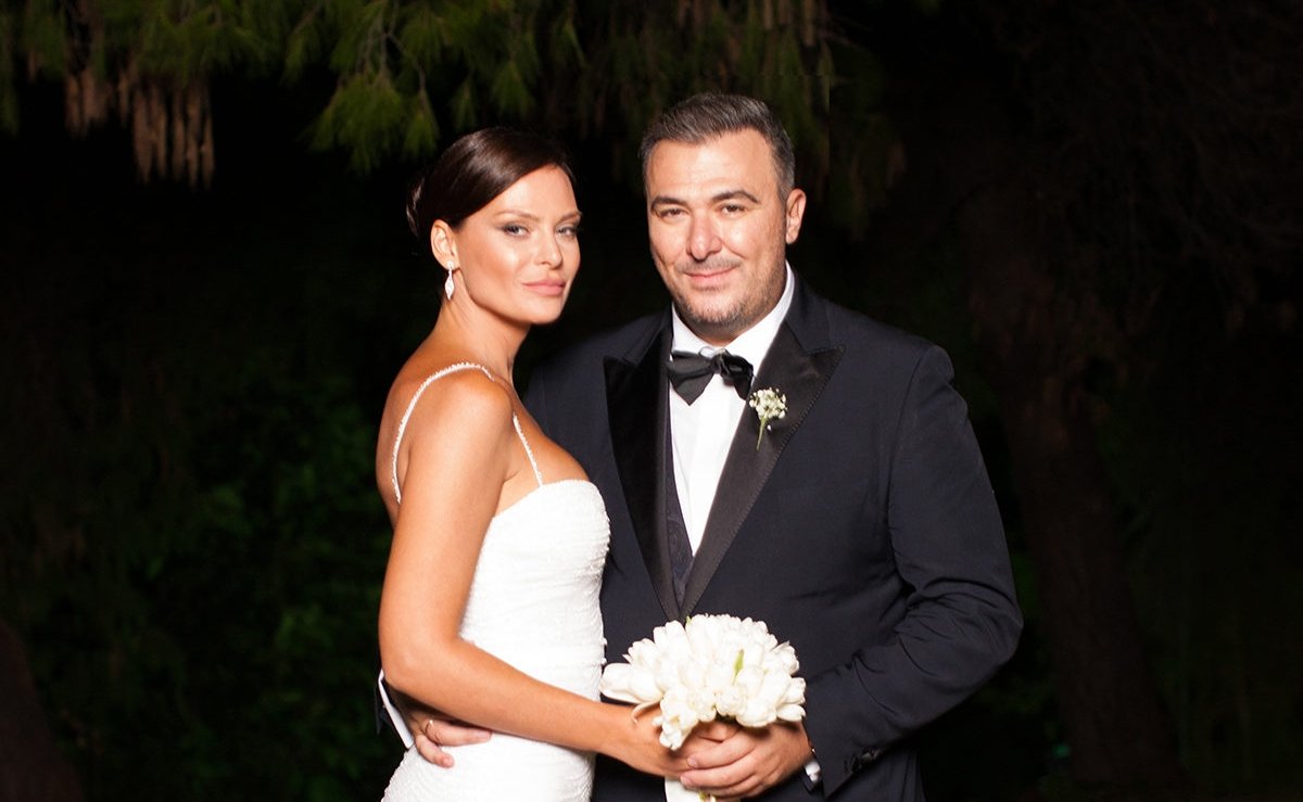 Antonis Remos Ivonni Mposniak
