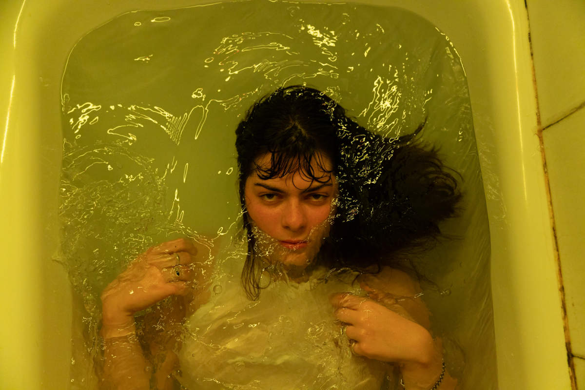 1. Della Ep Cover