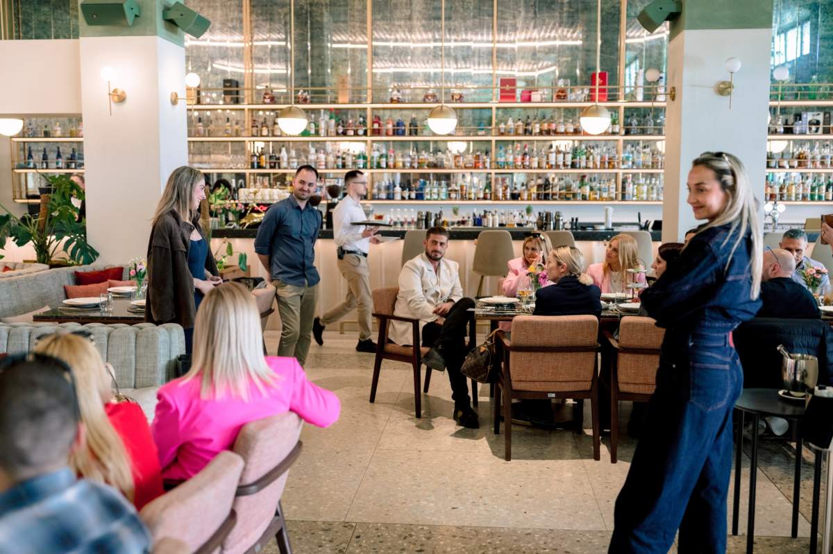 Henry's By Columbia (3)