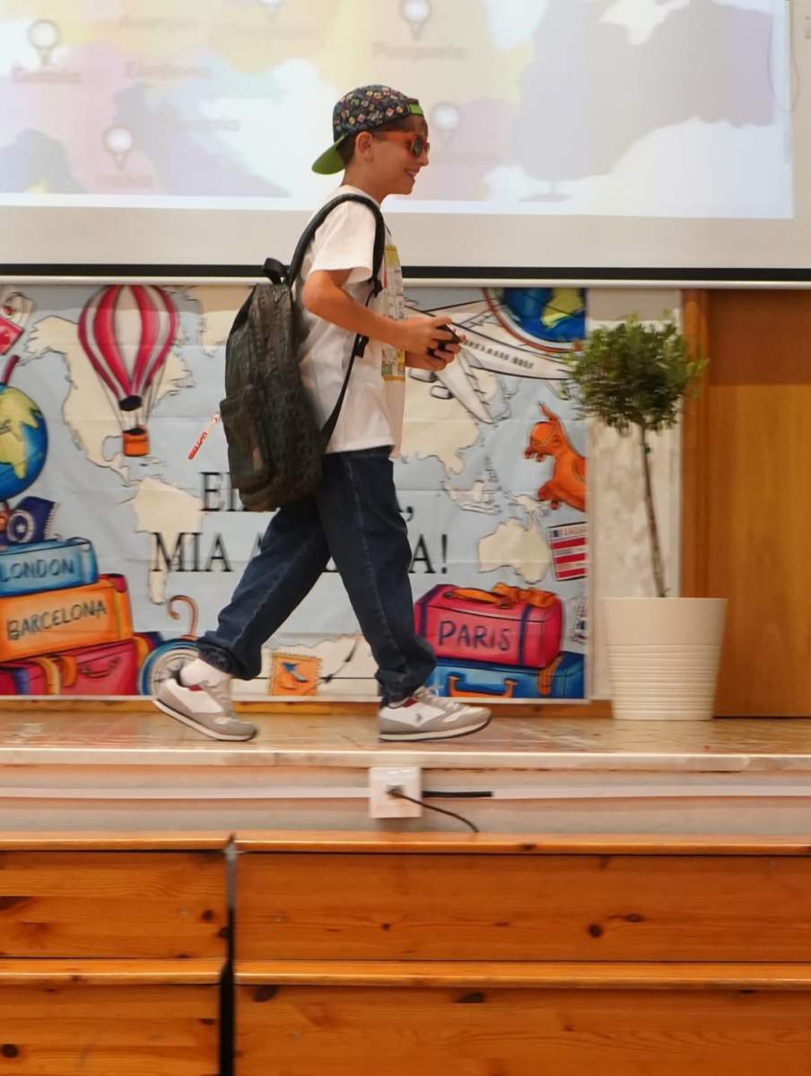 Και κάπως έτσι, το μικρό μου αγόρι αποφοίτησε από το δημοτικό. Δεν ξέρω πότε μεγάλωσες τόσο.Ξέρω (2)