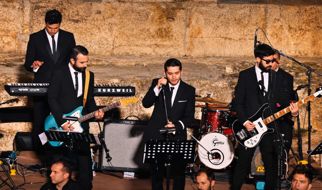 Xristos Mastoras Proti Fora Sto Irodeio Video Afieroma Stous Beatles