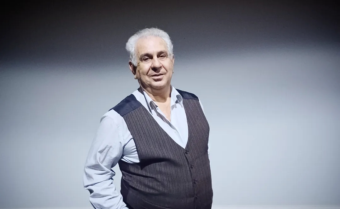 Kostas Kazakas