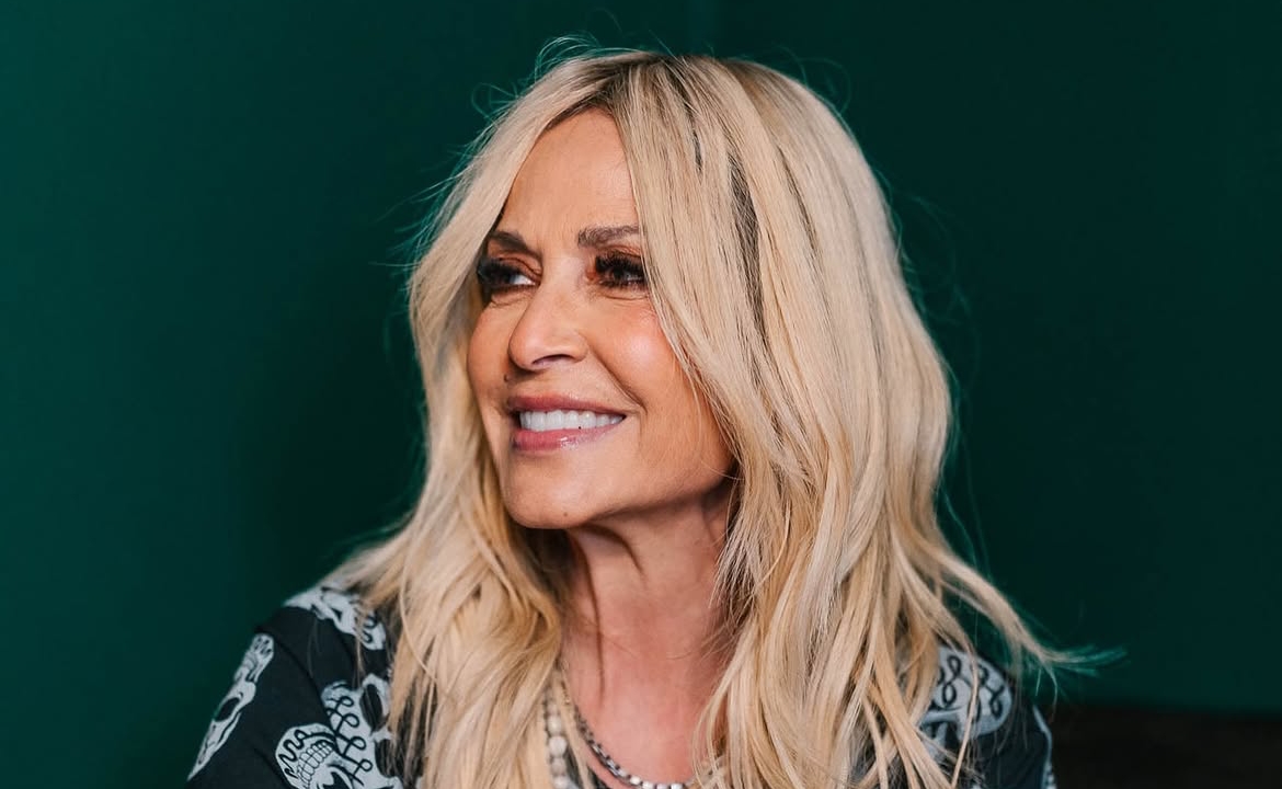 Anna Vissi Cover22