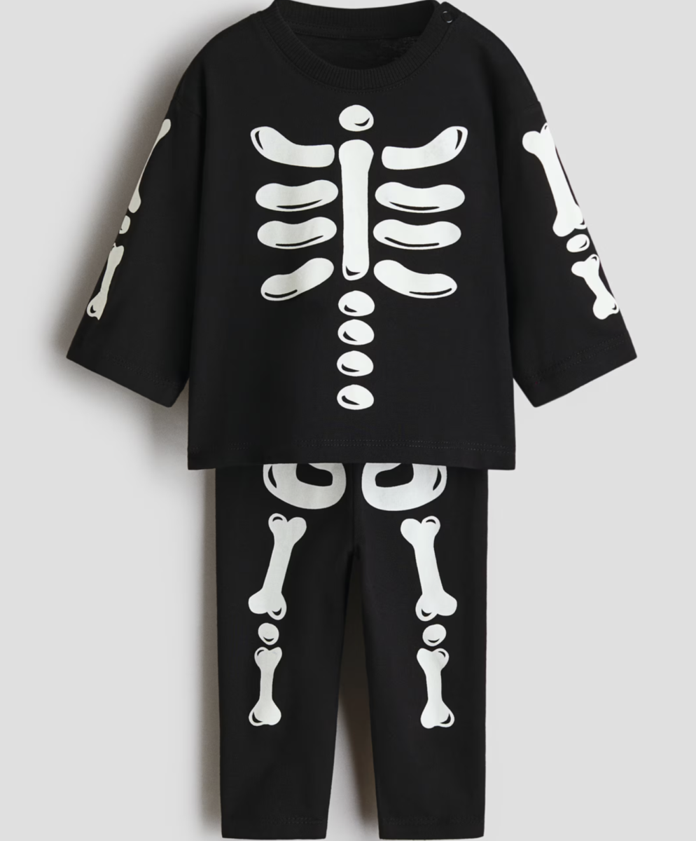 Costume
