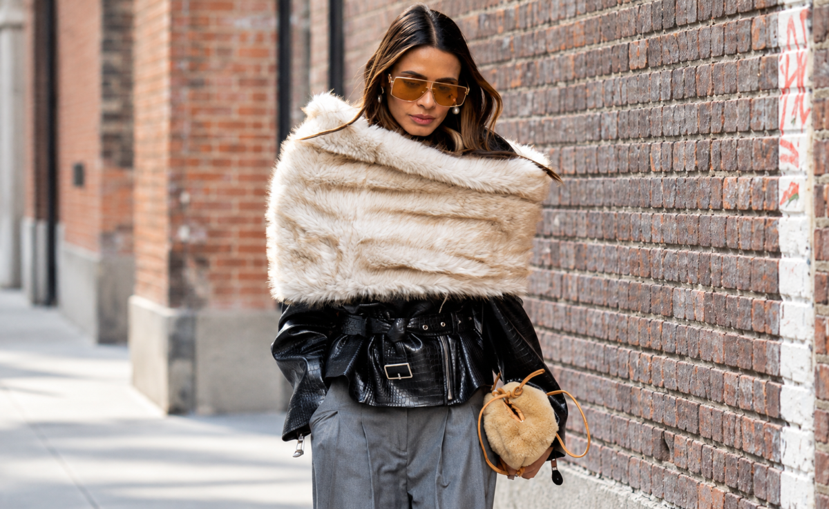 Faux fur trims: Η λεπτομέρεια που αναβαθμίζει τα χειμερινά looks